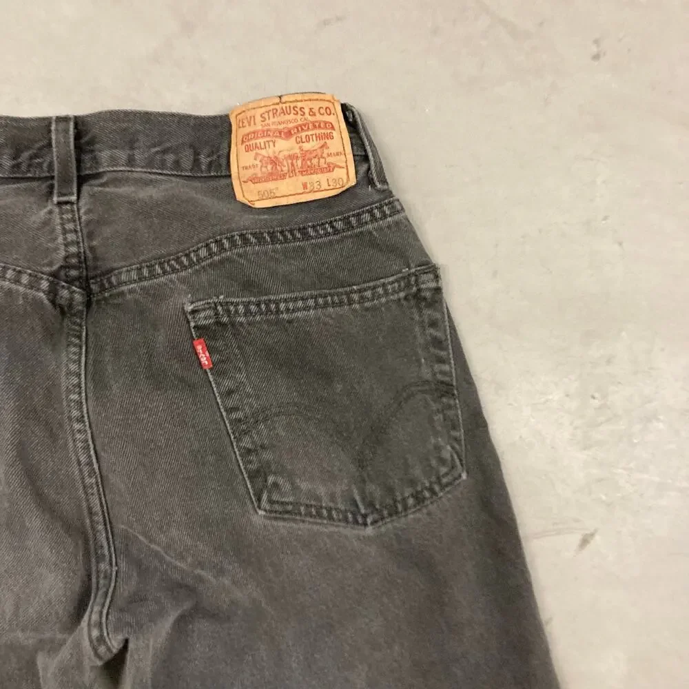 Y2K faded black Levi’s 505 Jeans 33x30